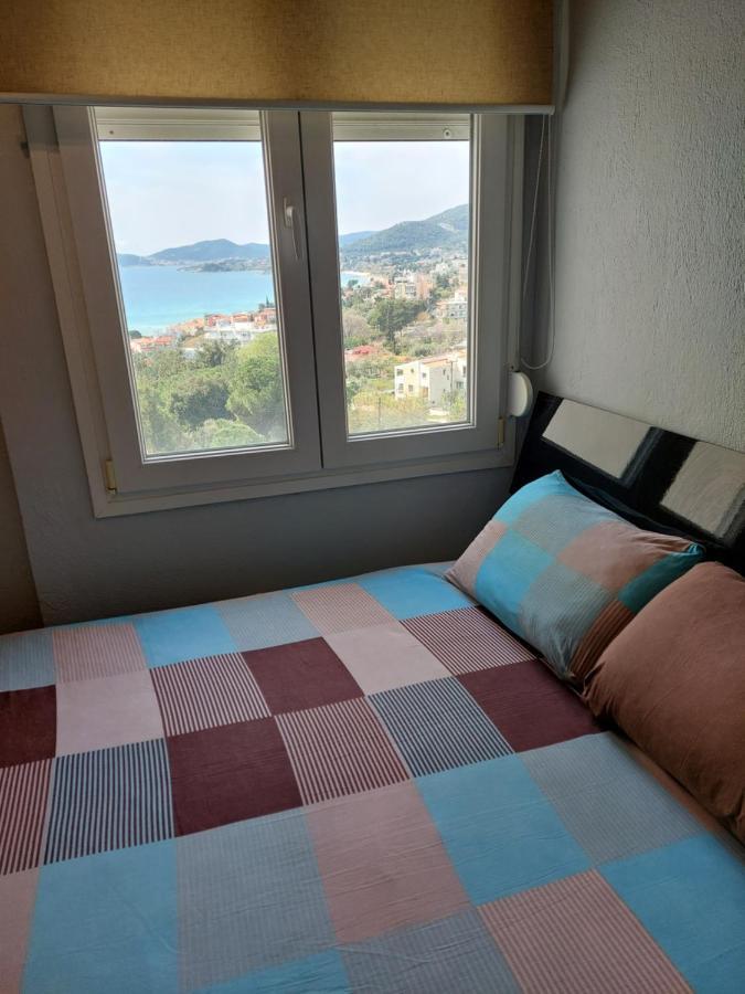 Bright View Apartment Palaiontsiflikion Ngoại thất bức ảnh